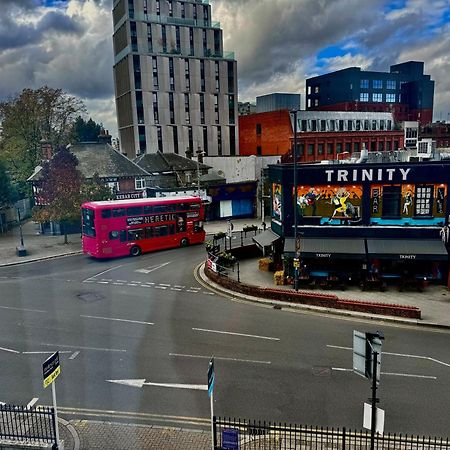 Luxury 2 Bed Entire Apartment-Near Tube & Shopping Centre Harrow Esterno foto